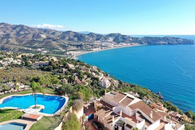 4 bedroom Villa for sale in La Herradura, Almuñécar with pool garage - € 925,000 (Ref: 8803937)