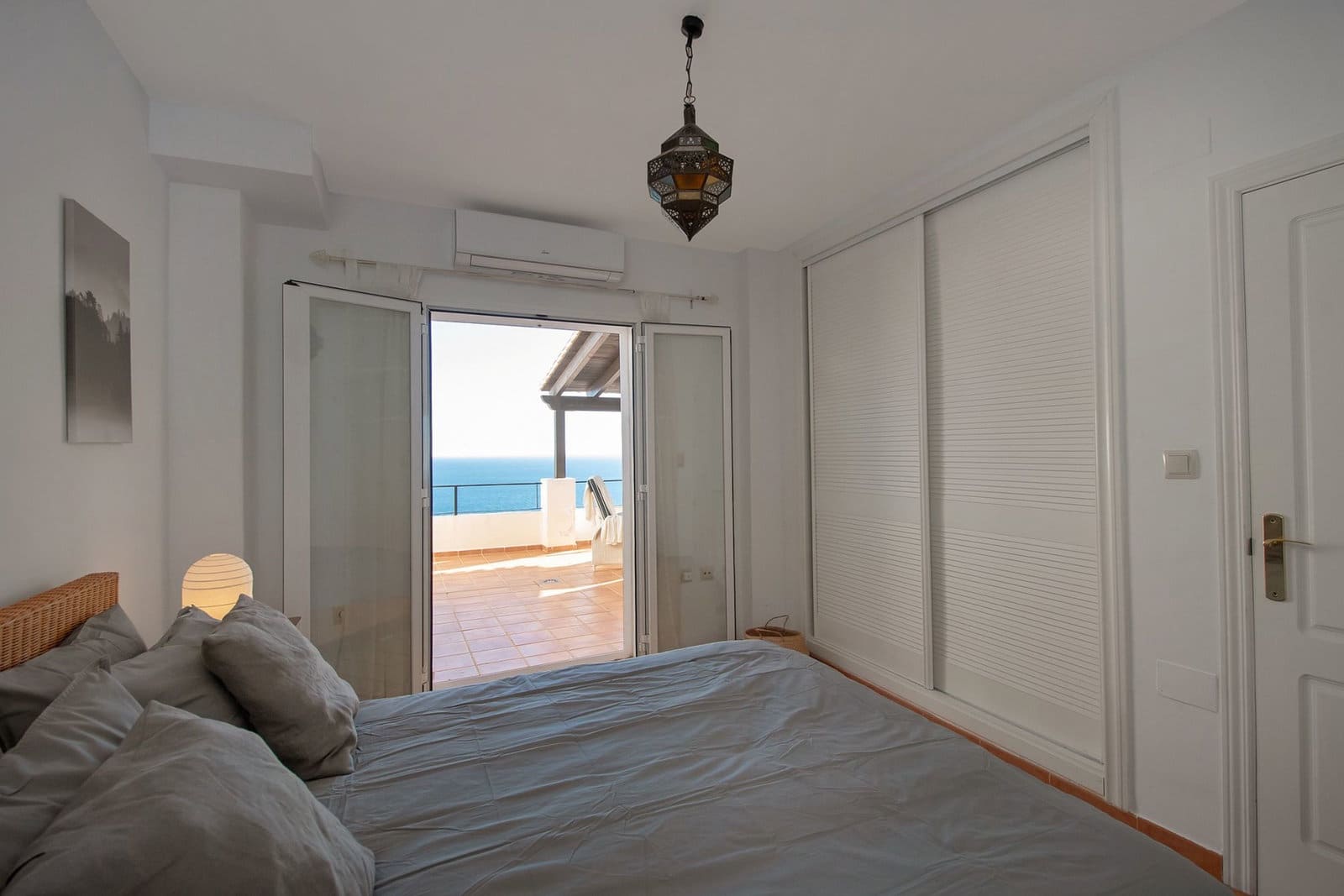 Chalet de 4 habitaciones en La Herradura en venta con piscina garaje - 795.000 € (Ref: 8803937)