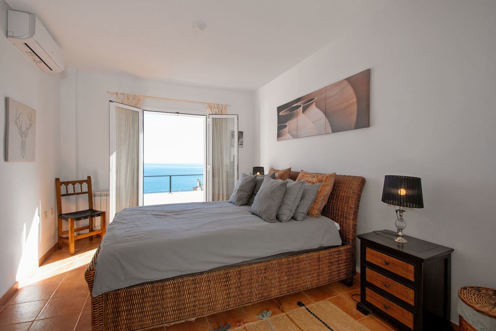 Chalet de 4 habitaciones en La Herradura en venta con piscina garaje - 795.000 € (Ref: 8803937)