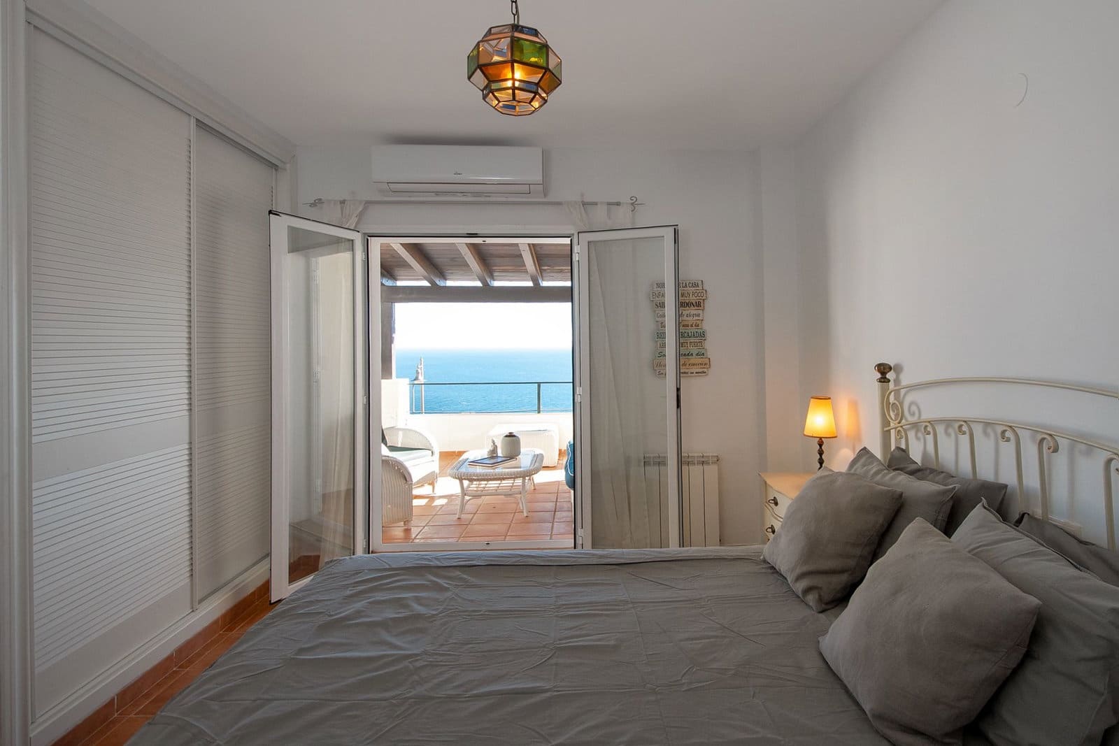 Chalet de 4 habitaciones en La Herradura en venta con piscina garaje - 795.000 € (Ref: 8803937)