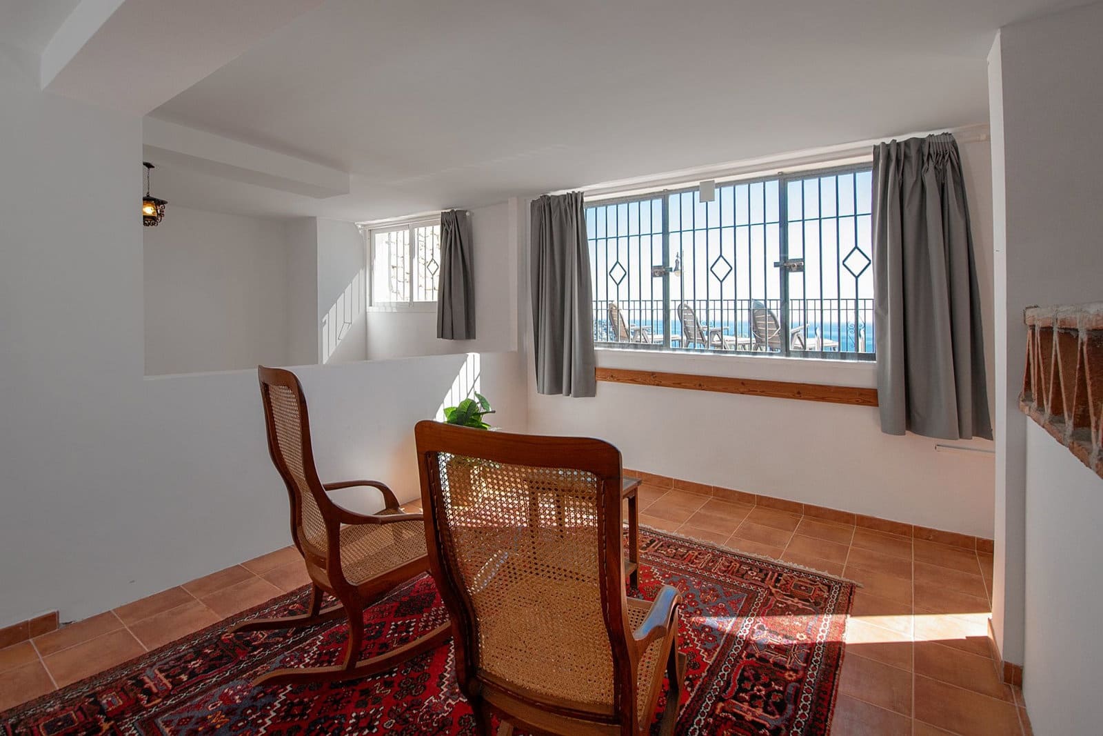 Chalet de 4 habitaciones en La Herradura en venta con piscina garaje - 795.000 € (Ref: 8803937)