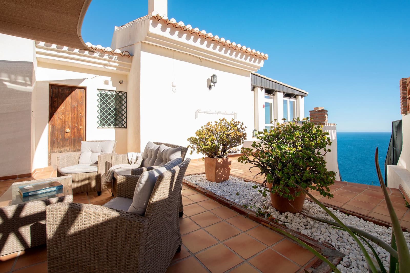 Chalet de 4 habitaciones en La Herradura en venta con piscina garaje - 795.000 € (Ref: 8803937)