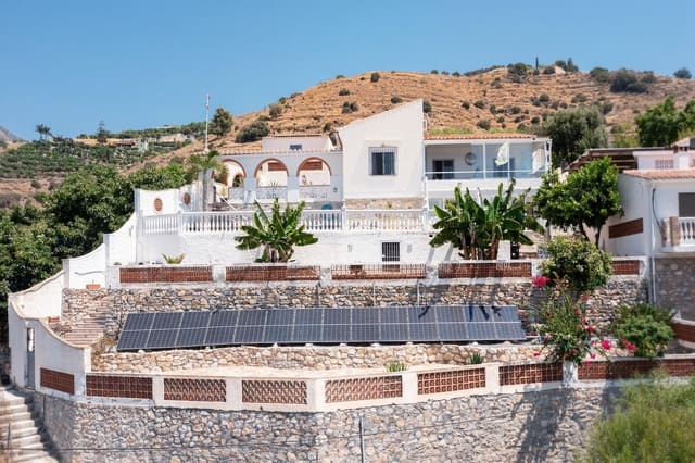 3 soveværelse Villa til salg i Almuñécar med swimmingpool garage - € 590.000 (Ref: 9060671)