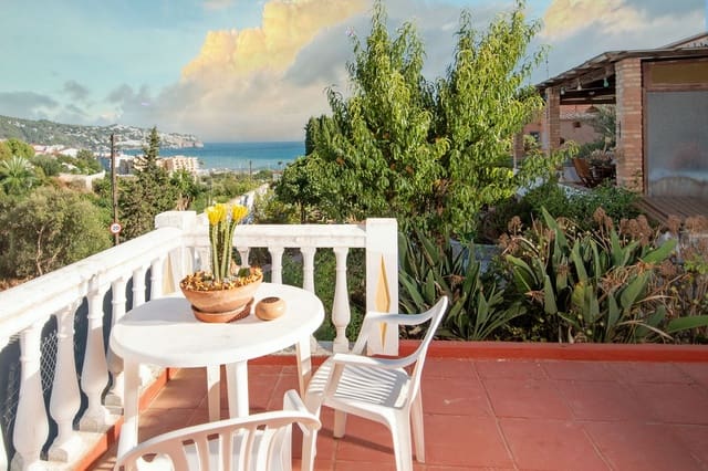 3 chambre Villa/Maison à vendre à La Herradura, Almuñécar avec piscine garage - 595 000 € (Ref: 9223682)