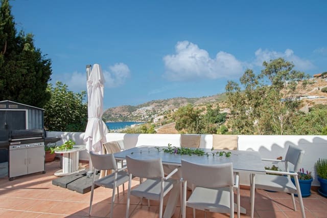 3 bedroom Villa for sale in La Herradura, Almuñécar with pool garage - € 525,000 (Ref: 9302797)