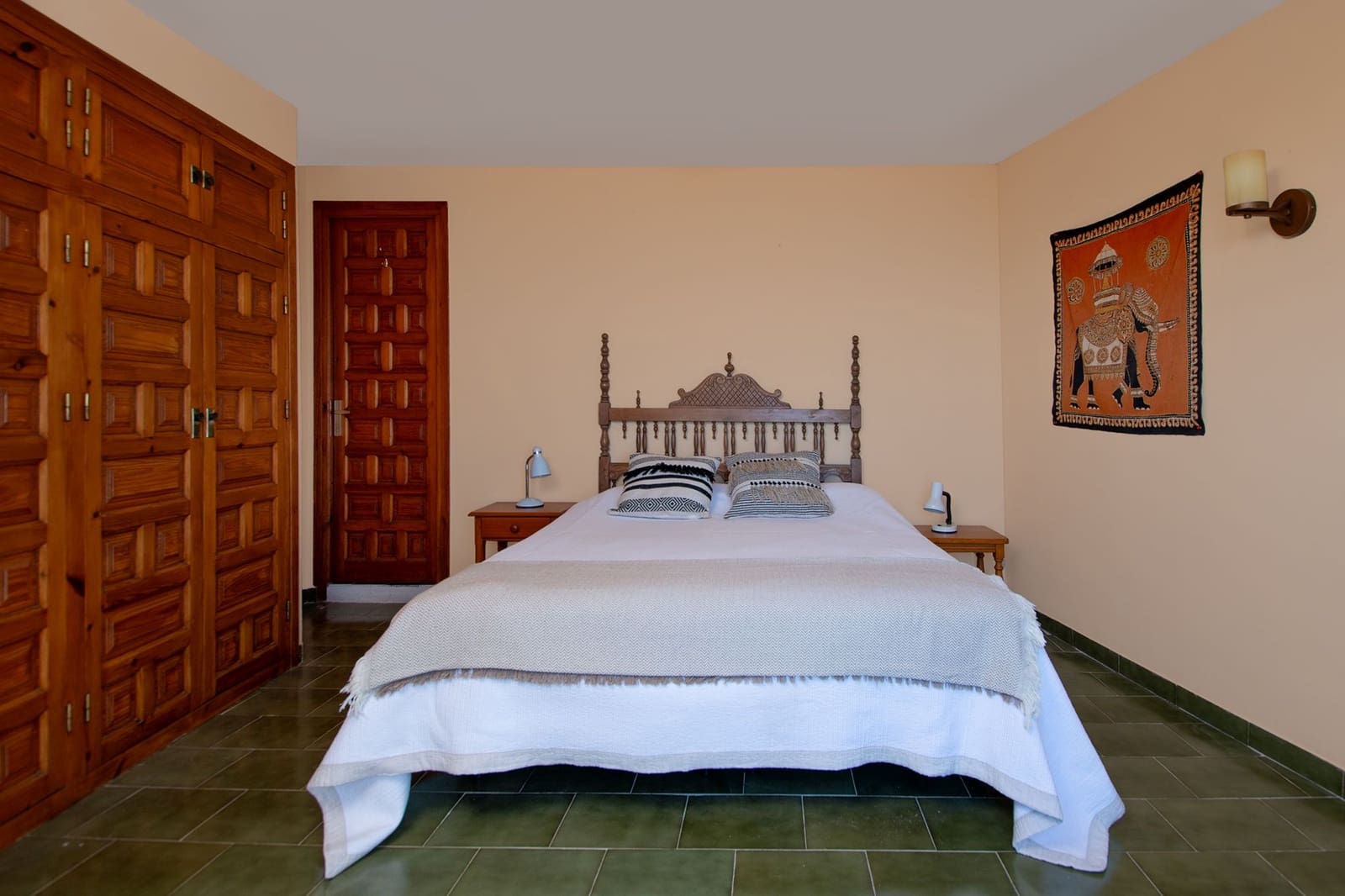 2 Zimmer Apartment zu verkaufen in Maro - 450.000 € (Ref: 9363397)