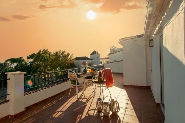 2 Zimmer Apartment zu verkaufen in Maro, Nerja - 450.000 € (Ref: 9363397)