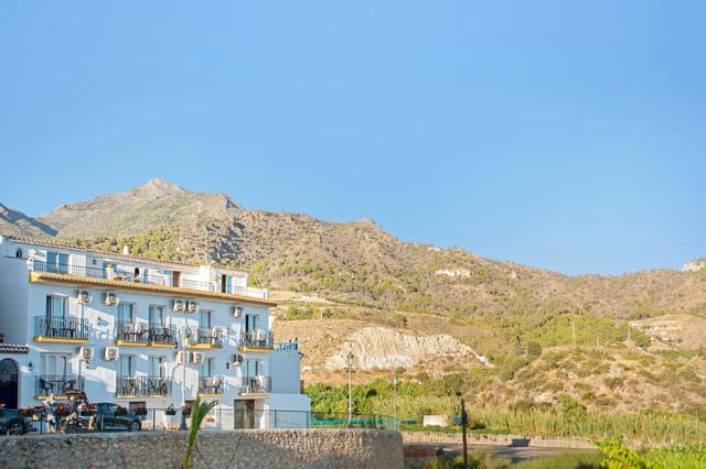 2 Zimmer Apartment zu verkaufen in Maro, Nerja - 450.000 € (Ref: 9363397)