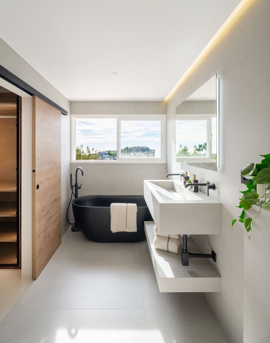 3 makuuhuone Omakotitalo myytävänä paikassa Marbella mukana uima-altaan 
autotalli - 1 349 000 € (Ref: 9685767)