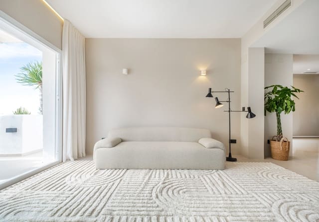 3 makuuhuone Omakotitalo myytävänä paikassa Marbella mukana uima-altaan 
autotalli - 1 349 000 € (Ref: 9685767)