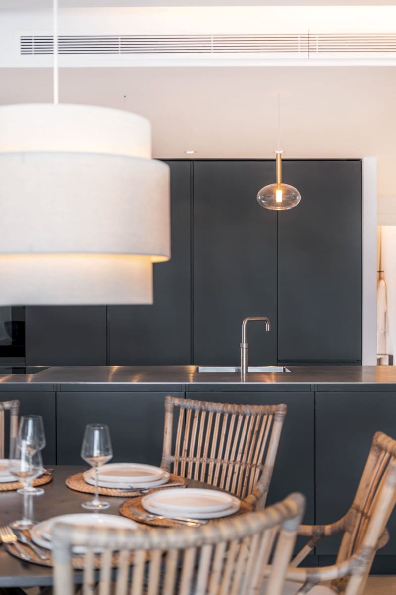 Apartamento de 2 habitaciones en Puerto Banus en venta con garaje - 1.200.000 € (Ref: 9727667)