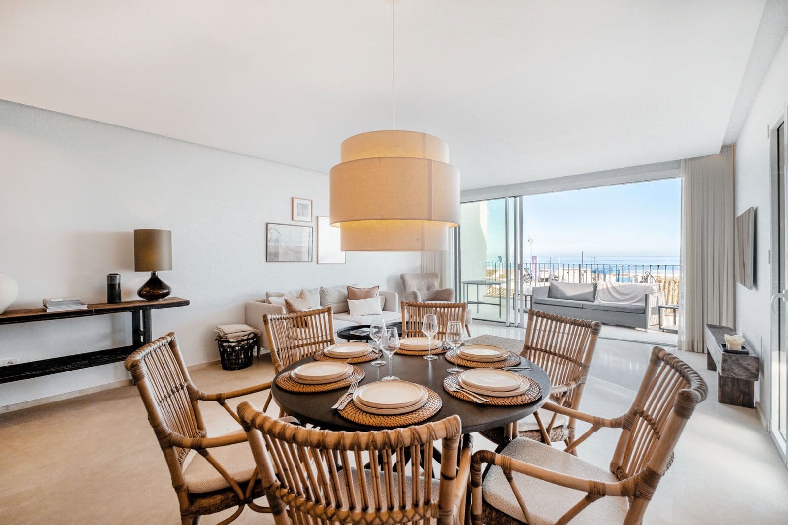 Apartamento de 2 habitaciones en Puerto Banus en venta con garaje - 1.200.000 € (Ref: 9727667)