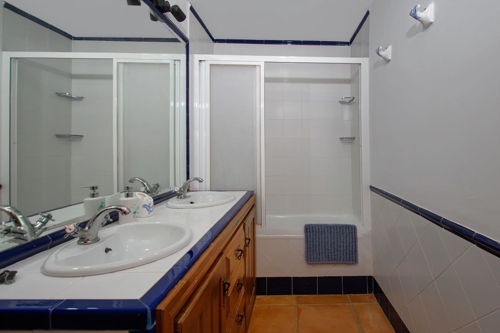 4 bedroom Townhouse for sale in La Herradura with pool garage - € 760,000 (Ref: 9730870)