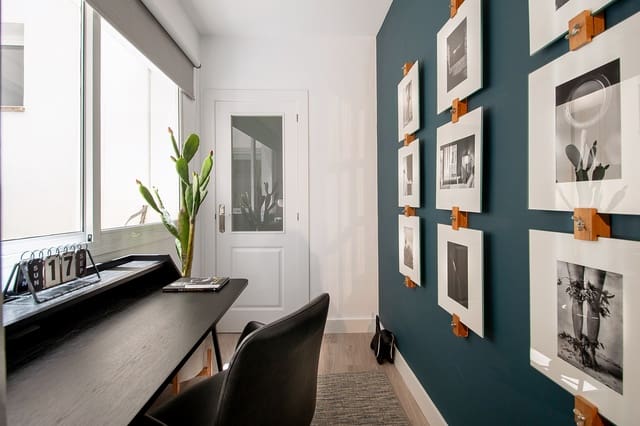 2 bedroom Apartment for sale in Centro Historico, Málaga city - € 499,000 (Ref: 9733661)