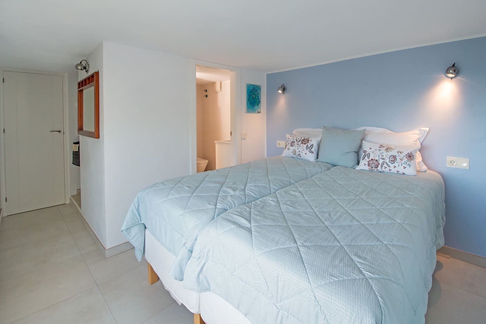 2 Zimmer Villa zu verkaufen in La Herradura mit Pool Garage - 595.000 € (Ref: 9899996)