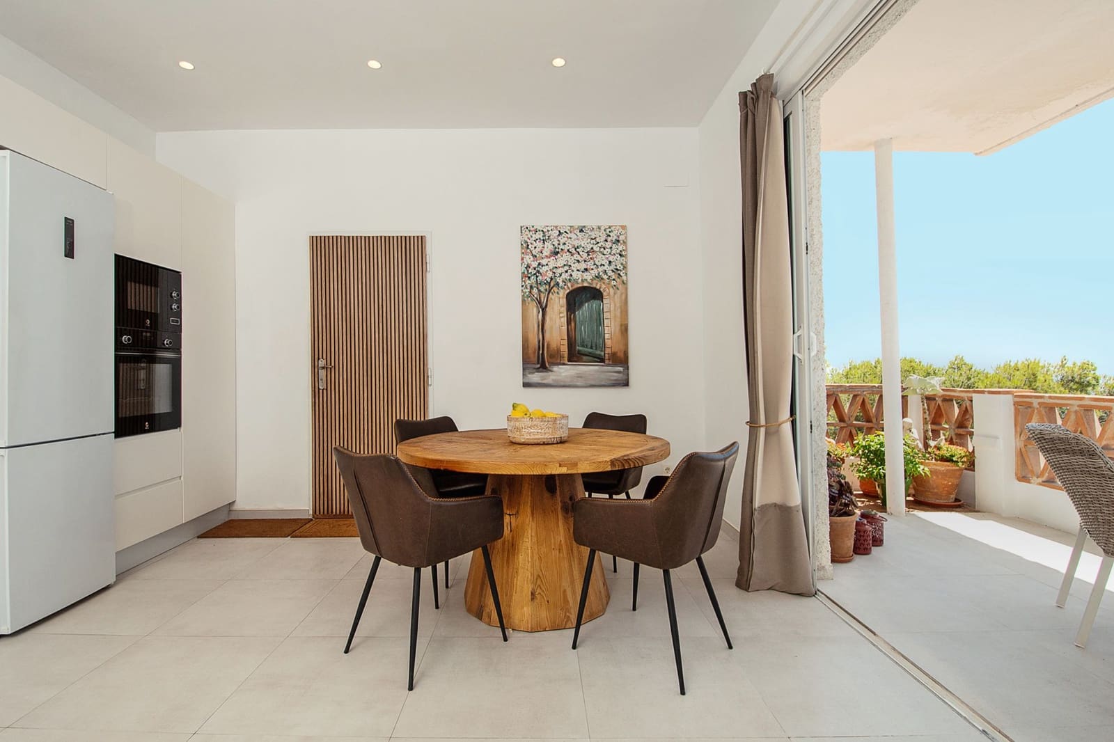 2 Zimmer Villa zu verkaufen in La Herradura mit Pool Garage - 595.000 € (Ref: 9899996)