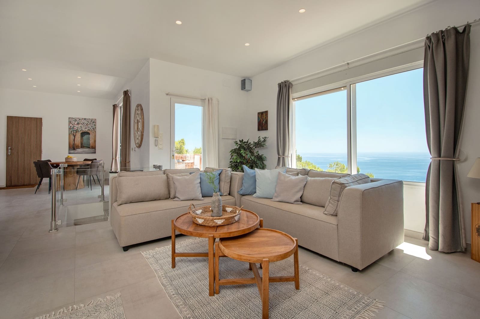 2 Zimmer Villa zu verkaufen in La Herradura mit Pool Garage - 595.000 € (Ref: 9899996)
