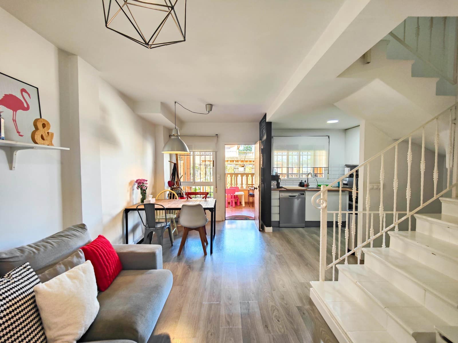 4 soverom Hus til salgs i Guardamar del Segura med svømmebasseng garasje - € 269 000 (Ref: 10011882)
