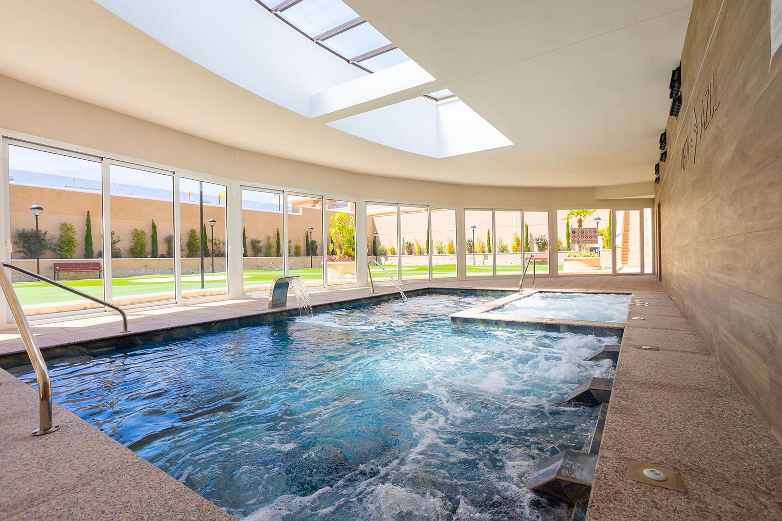 Apartamento de 3 habitaciones en El Raso en venta con piscina garaje - 284.900 € (Ref: 10011883)
