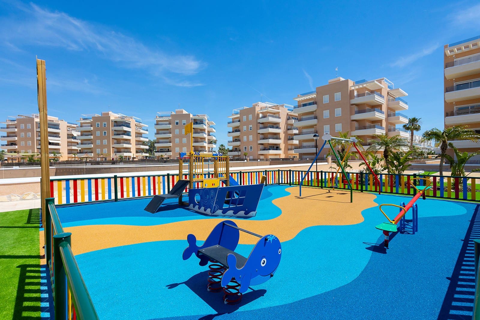Apartamento de 3 habitaciones en El Raso en venta con piscina garaje - 284.900 € (Ref: 10011883)