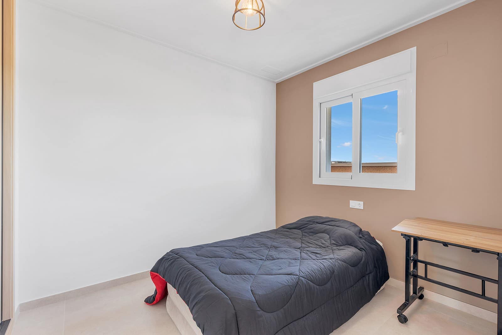 Apartamento de 3 habitaciones en El Raso en venta con piscina garaje - 284.900 € (Ref: 10011883)