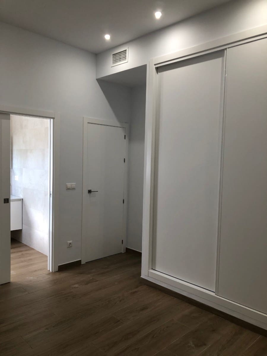 3 makuuhuone Huvila myytävänä paikassa Pinoso mukana uima-altaan - 519 000 € (Ref: 5402187)