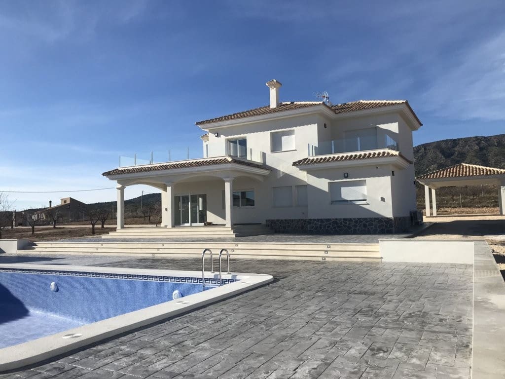 4 Zimmer Villa zu verkaufen in Pinoso mit Pool - 519.000 € (Ref: 7369993)