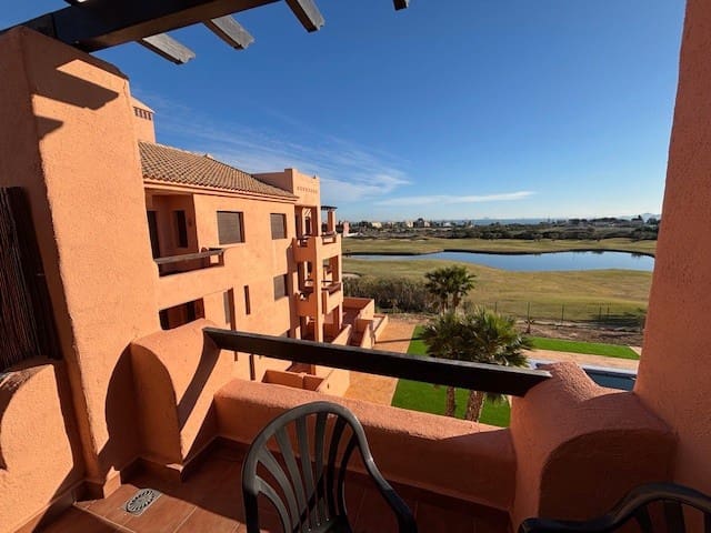 1 makuuhuone Huoneisto myytävänä paikassa Los Alcazares mukana uima-altaan 
autotalli - 147 200 € (Ref: 8742324)