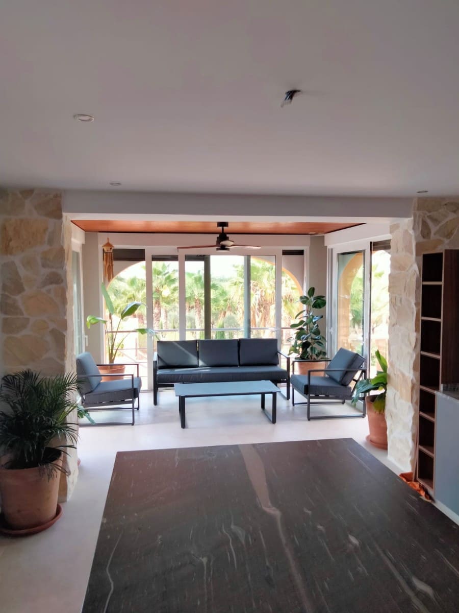 6 Zimmer Villa zu verkaufen in Elche / Elx mit Pool Garage - 820.000 € (Ref: 8890959)