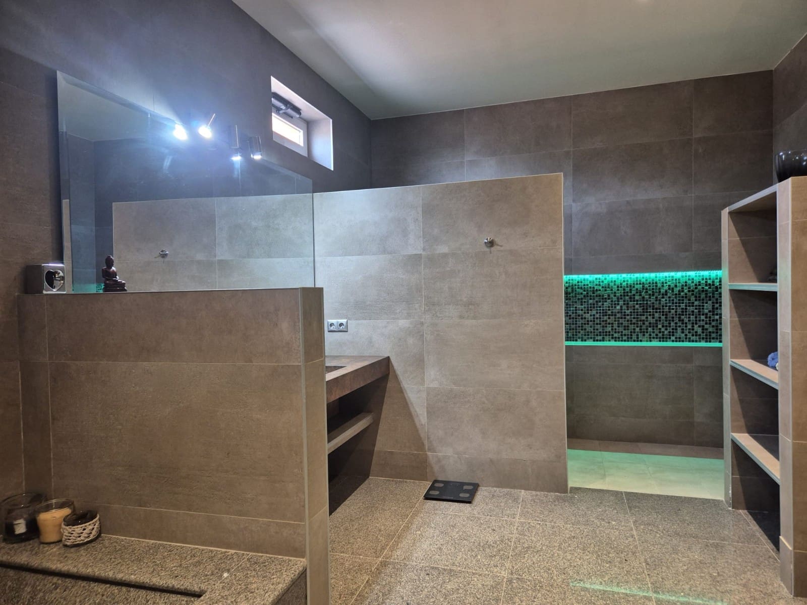 6 Zimmer Villa zu verkaufen in Elche / Elx mit Pool Garage - 820.000 € (Ref: 8890959)