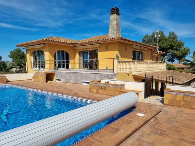 6 Zimmer Villa zu verkaufen in Las Bayas, Elche / Elx mit Pool Garage - 820.000 € (Ref: 8890959)