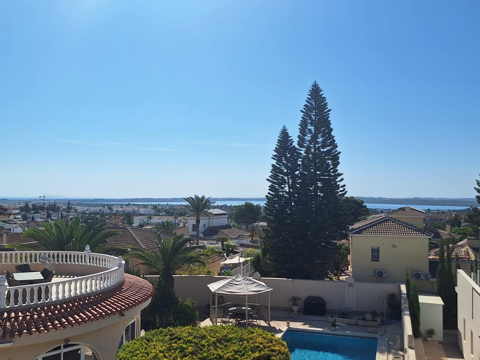 4 chambre Villa/Maison à vendre à Ciudad Quesada avec piscine garage - 385 000 € (Ref: 9218952)