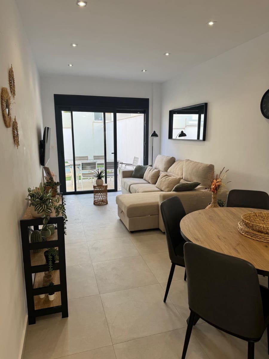 2 bedroom Bungalow for sale in Pilar de la Horadada with pool - € 299,000 (Ref: 9438606)