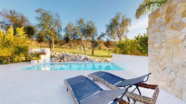 3 soveværelse Villa til salg i Monforte del Cid med swimmingpool - € 795.000 (Ref: 9814415)