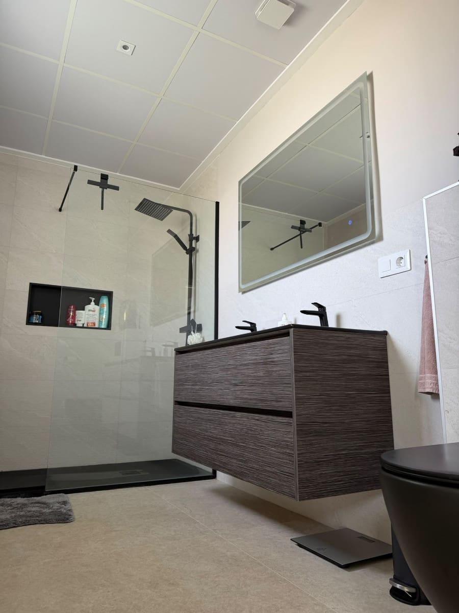 Chalet de 2 habitaciones en Pinoso en venta con piscina - 389.000 € (Ref: 9865938)
