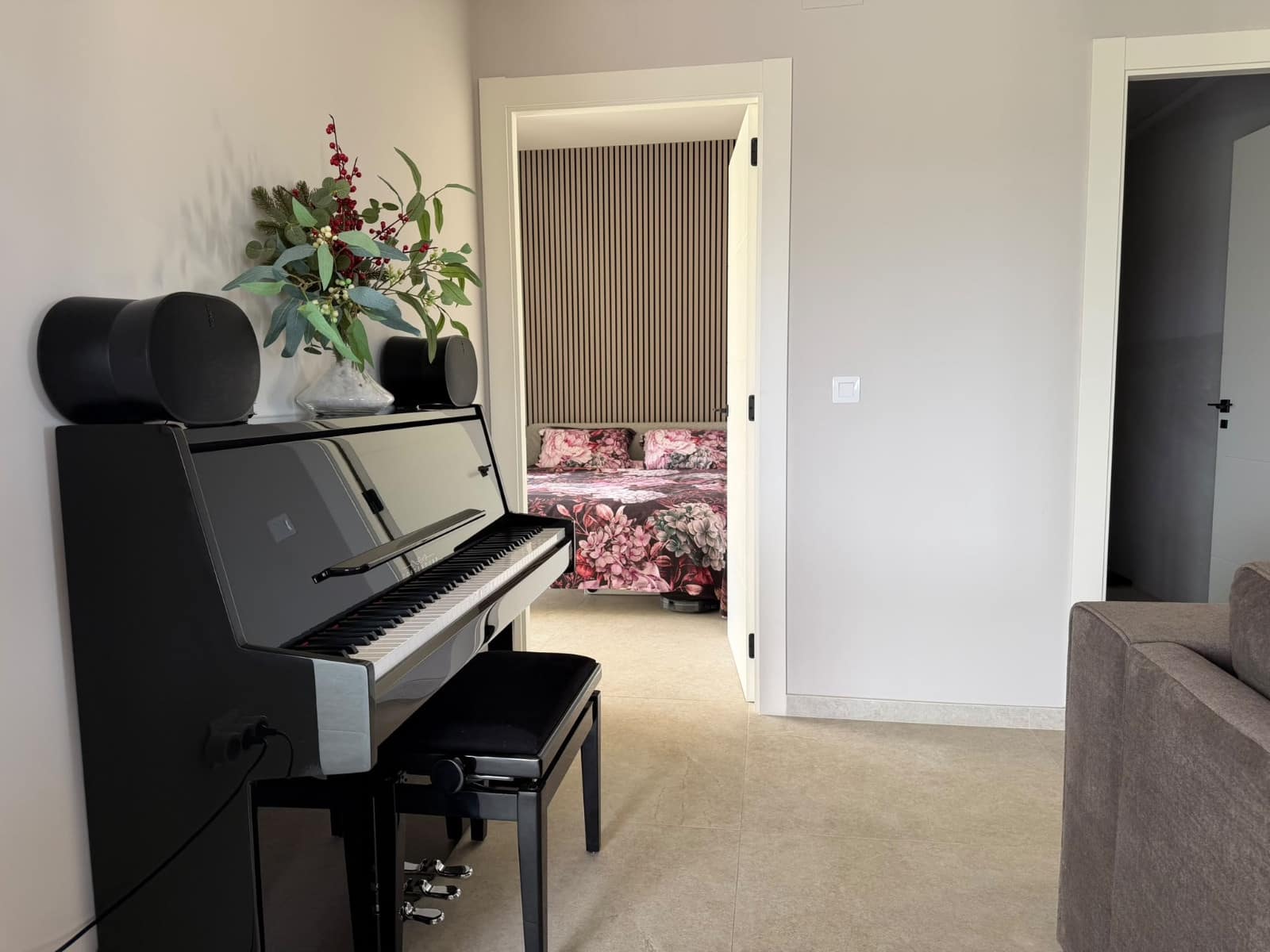 Chalet de 2 habitaciones en Pinoso en venta con piscina - 389.000 € (Ref: 9865938)