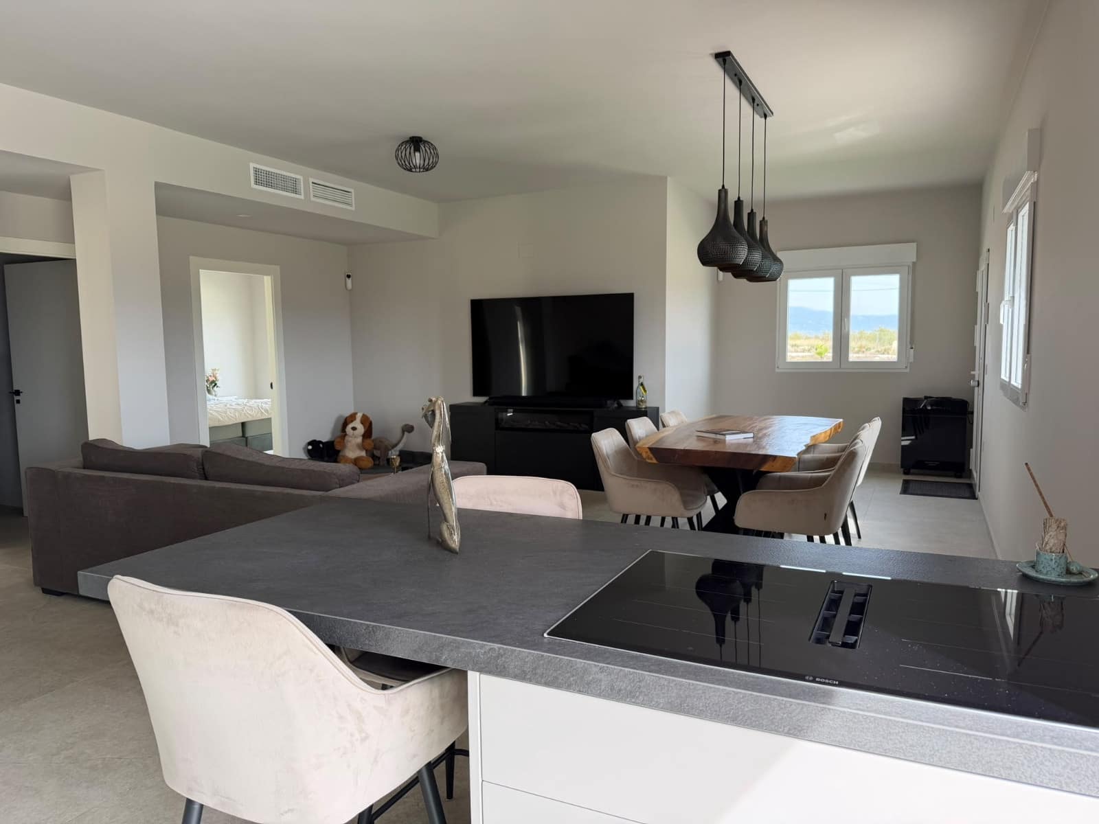 Chalet de 2 habitaciones en Pinoso en venta con piscina - 389.000 € (Ref: 9865938)