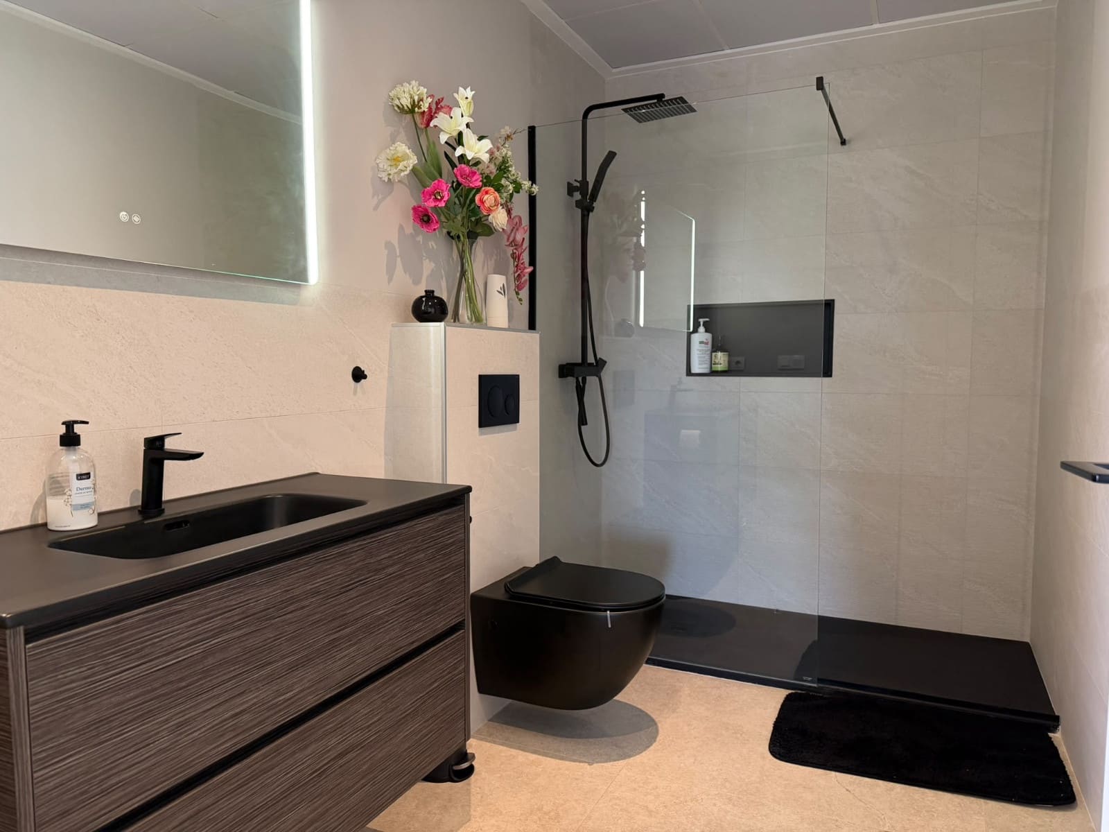 Chalet de 2 habitaciones en Pinoso en venta con piscina - 389.000 € (Ref: 9865938)