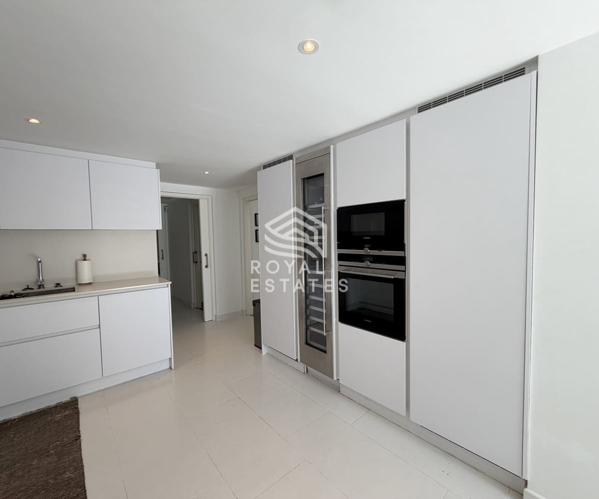 5 sypialnia Willa na sprzedaż w Talamanca z basenem garażem - 1 995 000 € (Ref: 10029946)