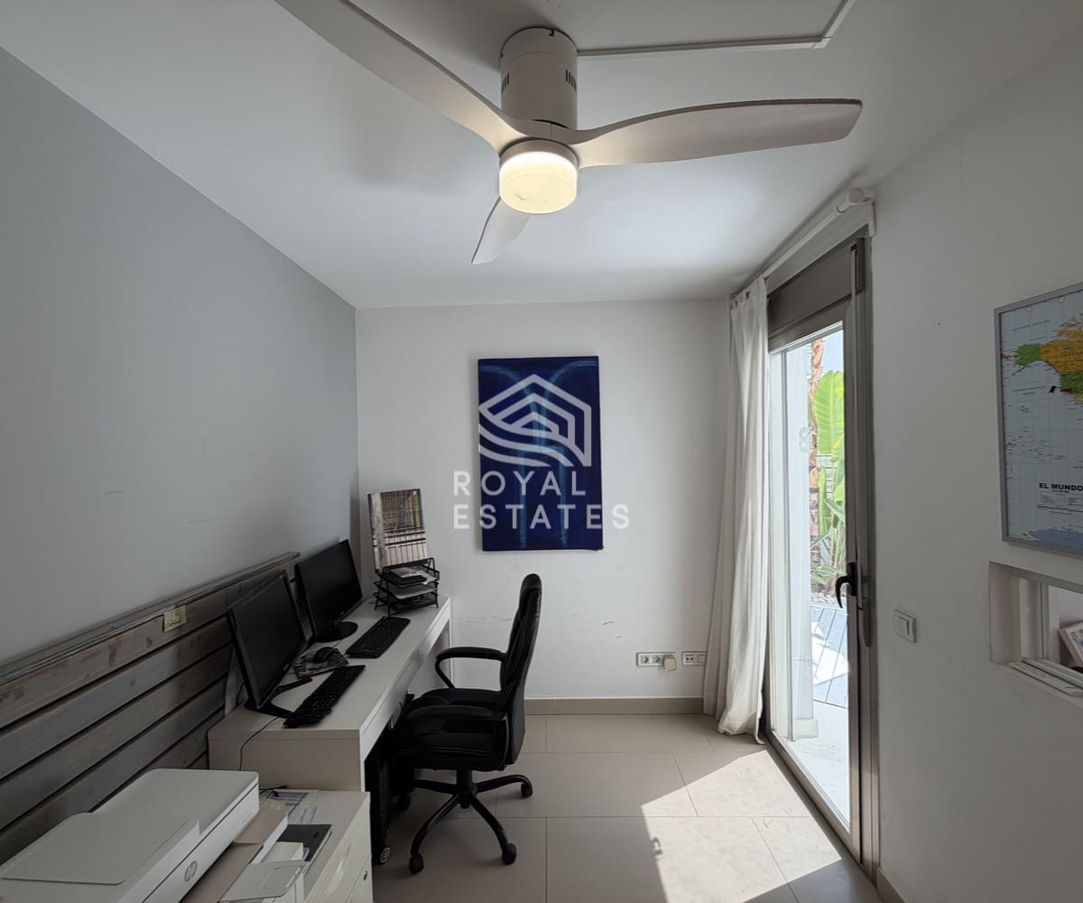 5 sypialnia Willa na sprzedaż w Talamanca z basenem garażem - 1 995 000 € (Ref: 10029946)