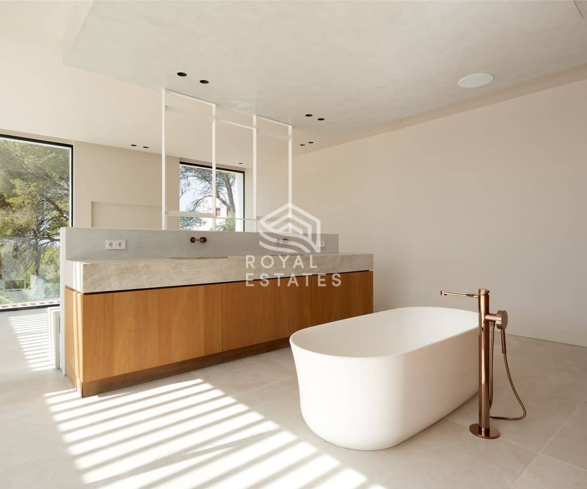 Chalet de 4 habitaciones en Ibiza / Eivissa ciudad en venta con piscina - 4.695.000 € (Ref: 10040293)