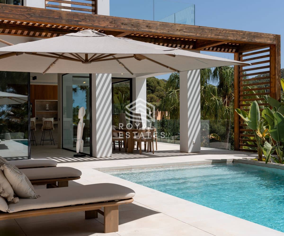 Chalet de 4 habitaciones en Ibiza / Eivissa ciudad en venta con piscina - 4.695.000 € (Ref: 10040293)