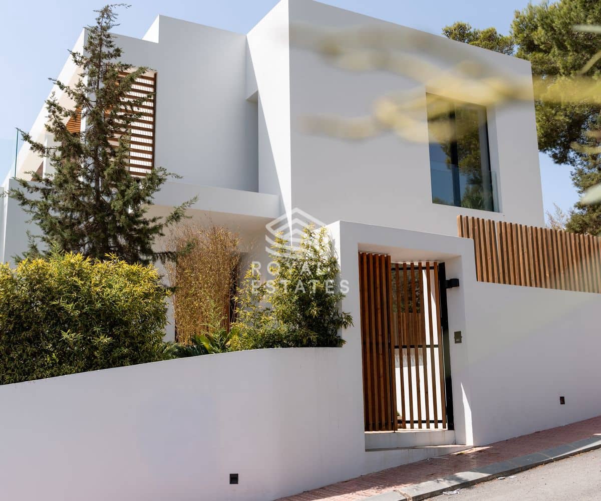 Chalet de 4 habitaciones en Ibiza / Eivissa ciudad en venta con piscina - 4.695.000 € (Ref: 10040293)