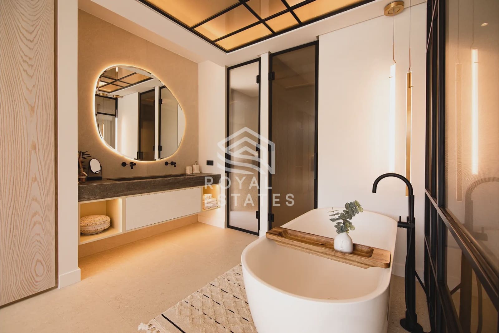 4 sypialnia Willa na sprzedaż w Roca Llisa - 4 600 000 € (Ref: 8514955)