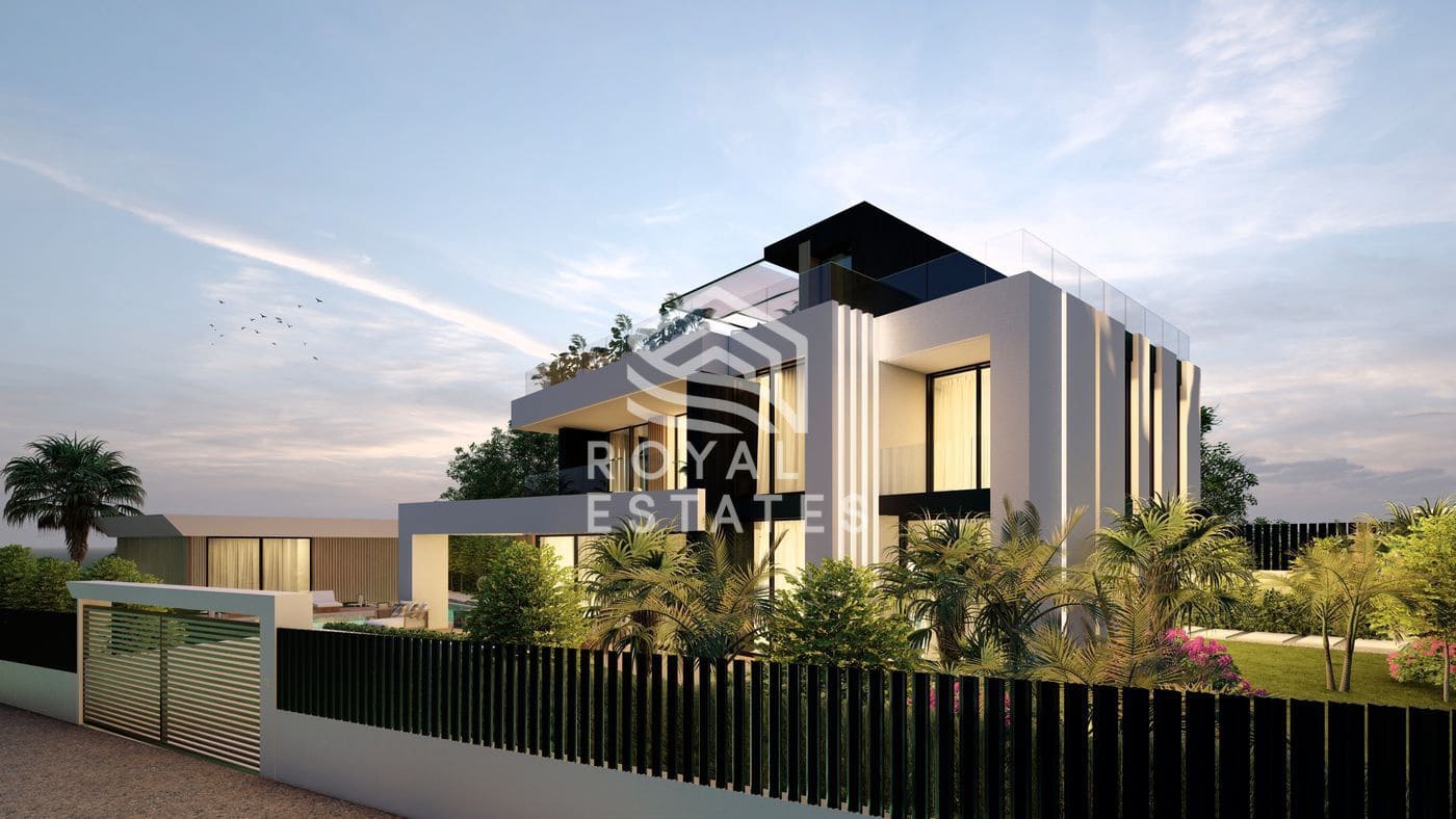 4 bedroom Villa for sale in Ibiza / Eivissa town with pool - € 5,750,000 (Ref: 8514971)