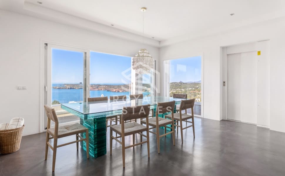 4 chambre Villa/Maison à vendre à Cala Moli avec piscine - 3 300 000 € (Ref: 8514975)