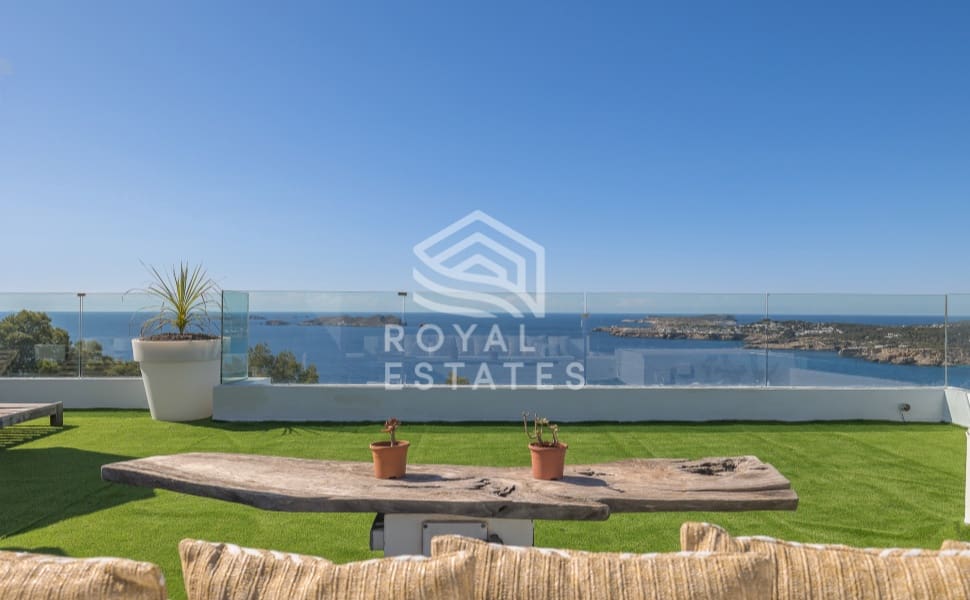 4 chambre Villa/Maison à vendre à Cala Moli avec piscine - 3 300 000 € (Ref: 8514975)