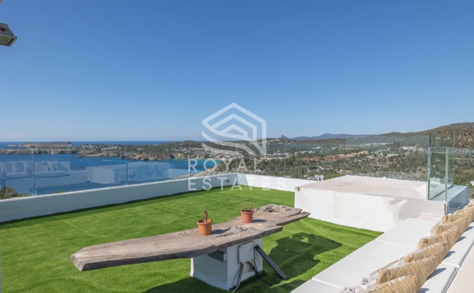 4 chambre Villa/Maison à vendre à Cala Moli avec piscine - 3 300 000 € (Ref: 8514975)