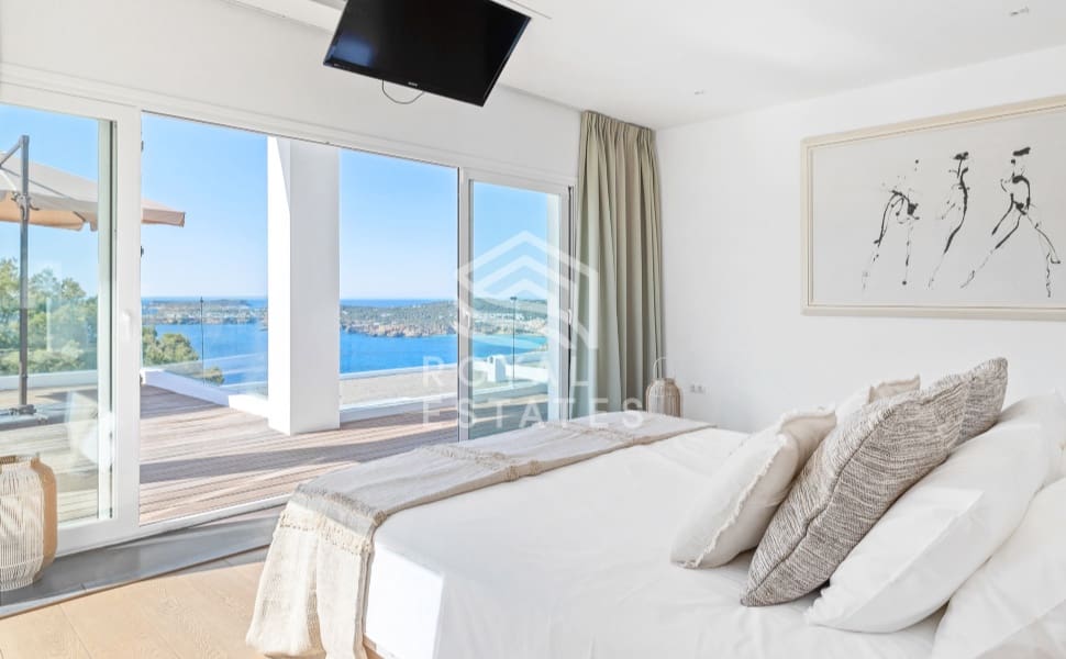 4 chambre Villa/Maison à vendre à Cala Moli avec piscine - 3 300 000 € (Ref: 8514975)