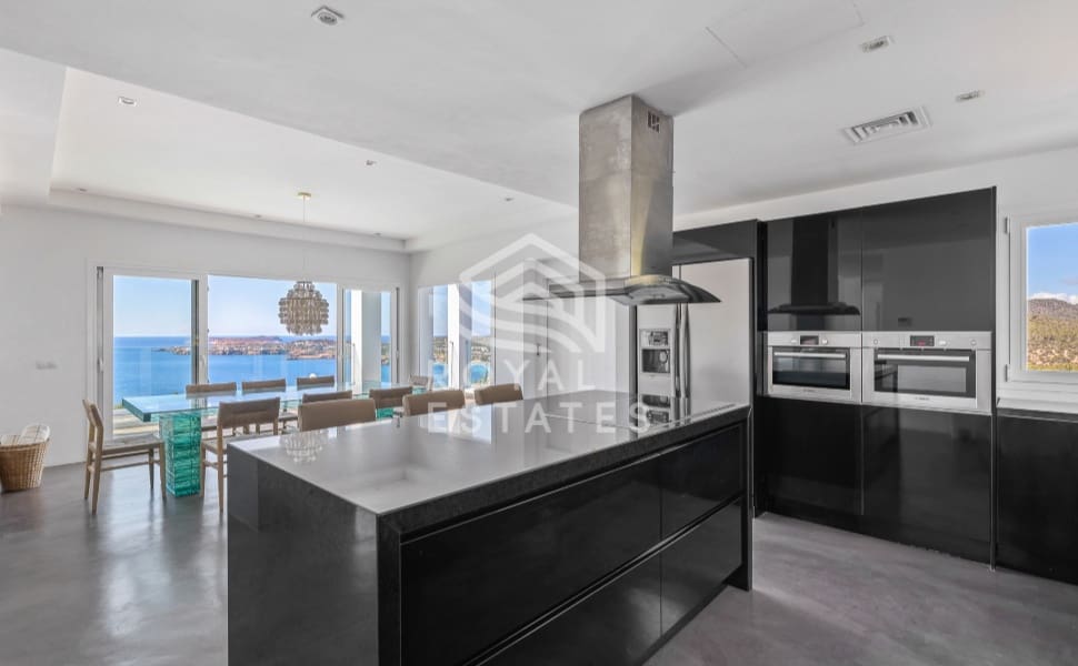 4 chambre Villa/Maison à vendre à Cala Moli avec piscine - 3 300 000 € (Ref: 8514975)